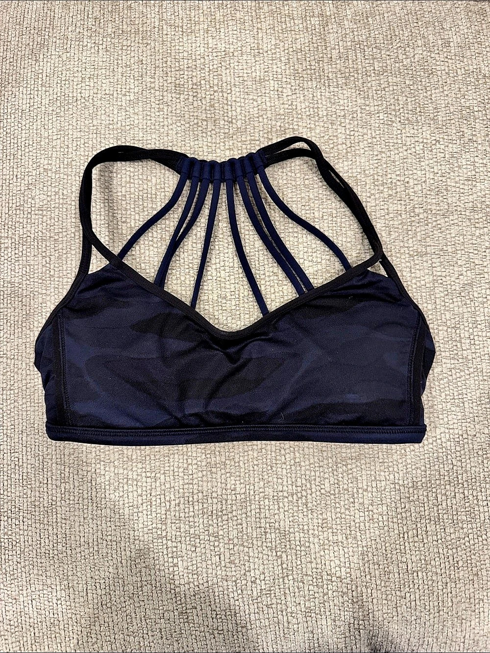 lululemon special edition Bra Strappy Top blue camo Size 4